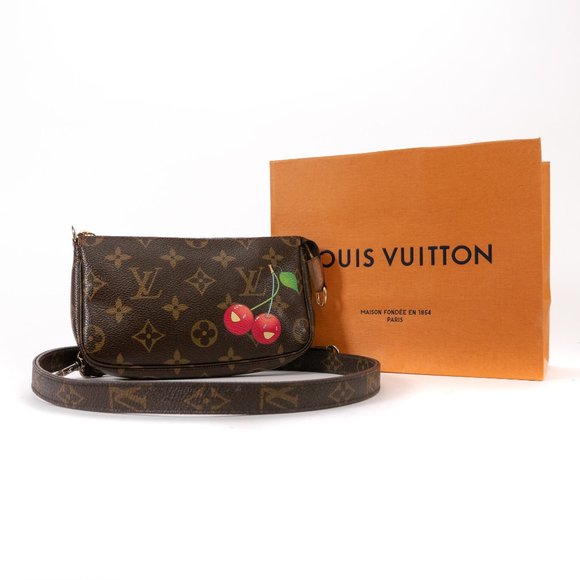 ⚜️SOLD⚜️ LOUIS VUITTON Monogram Cherries Pochette - Picture 1 of 8
